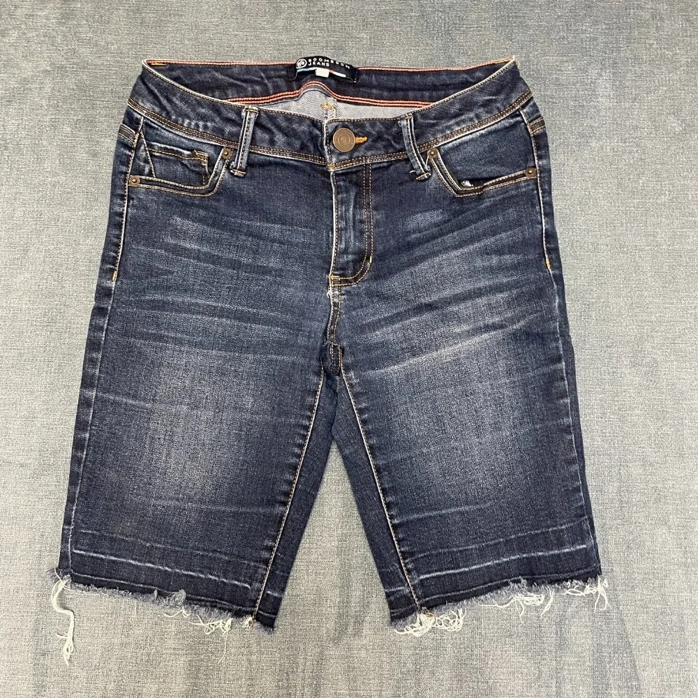 Boom Boom Jeans Bermuda Shorts Womens 28 Blue Mid Rise Medium Wash Frayed Hem